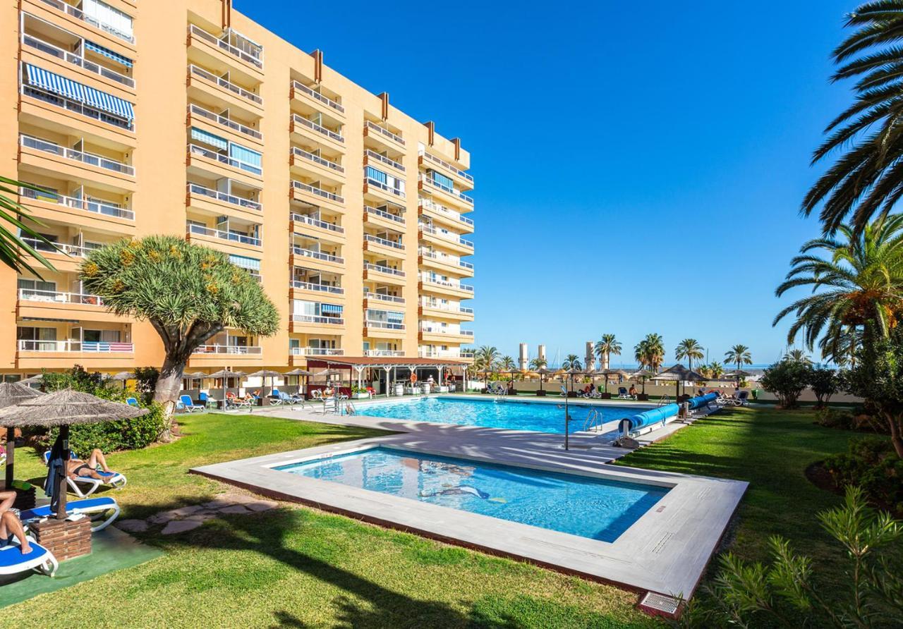 Hotel Apartamentos Pyr Фуенхірола Екстер'єр фото