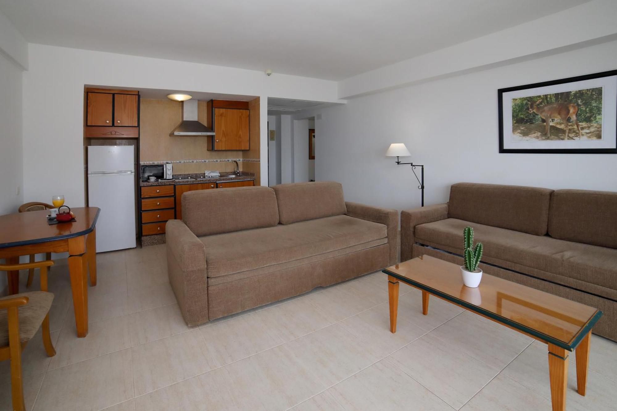 Hotel Apartamentos Pyr Фуенхірола Екстер'єр фото